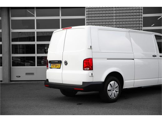 Volkswagen Transporter | 2021 | Led | Bijrijdersbank | App Connect | Navi By App | Euro 6 ActivLease financial lease