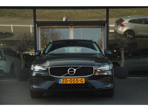 Volvo  V60 T5 Momentum | Adaptive Cruise | Intellisafe-pro-line | Stuur/stoelverwarming | BLIS | 19-inch ActivLease financial lease