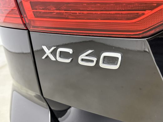 Volvo  XC60 Recharge T8 AWD Ultimate Dark | Luchtvering | Harman Kardon | Trekhaak | 360 Camera | Head-up | P... ActivLease financial lease