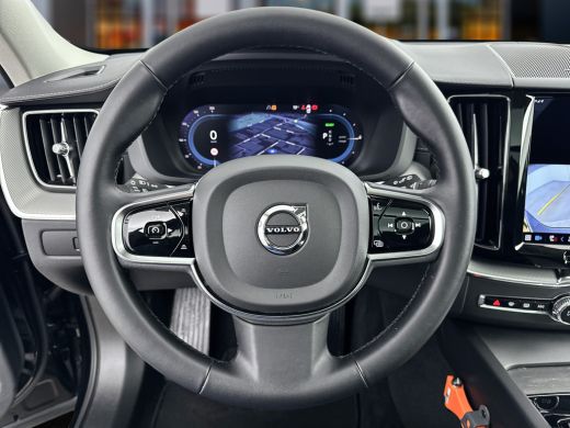 Volvo  XC60 Recharge T8 AWD Ultimate Dark | Luchtvering | Harman Kardon | Trekhaak | 360 Camera | Head-up | P... ActivLease financial lease