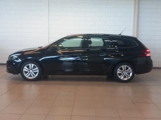 Peugeot 308 SW Peugeot 1.2 PureTech Blue Lease Active | Achteruitrijcamera | Navigatiesysteem full map | Park...
