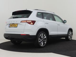 Skoda Karoq 1.5 TSI 150PK ACT Business Edition Plus AUT/DSG | Panorama Dak | Trekhaak (1500KG) | Ledere Bekle...