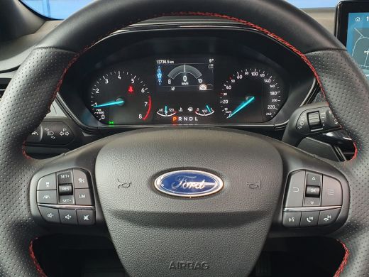 Ford Focus Ford Wagon 1.0 EcoB 155PK Automaat ST Line | Panoramadak | 19 Inch | Camera ActivLease financial lease