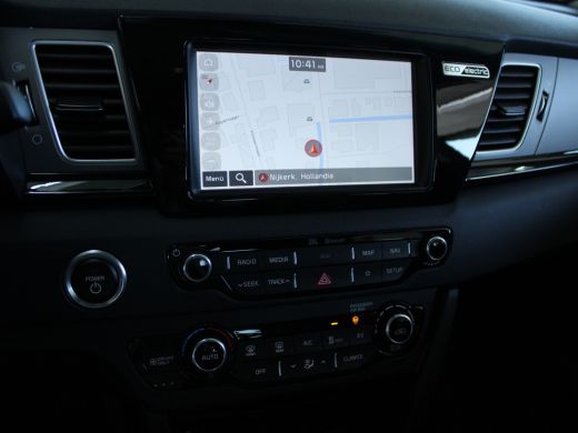 Kia e-Niro ExecutiveLine 64 kWh NL AUTO | CAMERA | LEDER | SOH 100% ActivLease financial lease