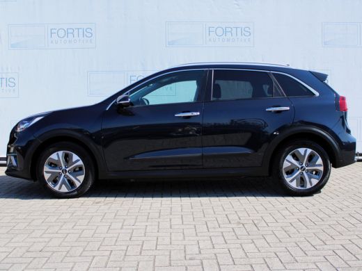 Kia e-Niro ExecutiveLine 64 kWh NL AUTO | CAMERA | LEDER | SOH 100% ActivLease financial lease