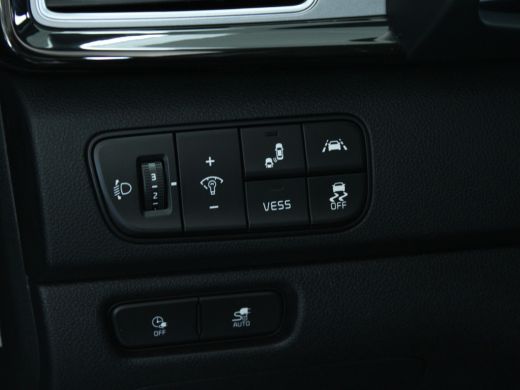 Kia e-Niro ExecutiveLine 64 kWh NL AUTO | CAMERA | LEDER | SOH 100% ActivLease financial lease