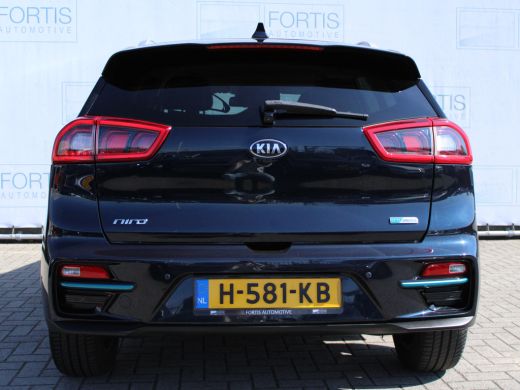Kia e-Niro ExecutiveLine 64 kWh NL AUTO | CAMERA | LEDER | SOH 100% ActivLease financial lease