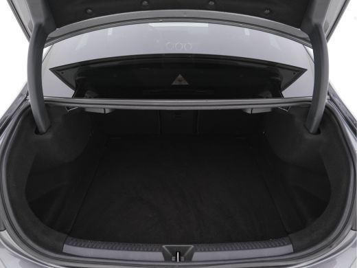Mercedes A-Klasse 200 Business Solution AMG-Sportpack Aut. *DIGI-WIDESCREEN-COCKPIT | LEATHER-MICROFIBRE | CAMERA |... ActivLease financial lease