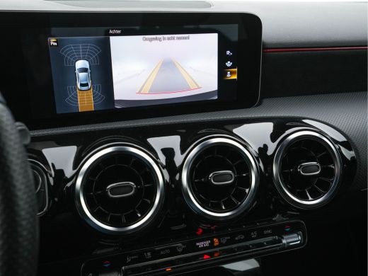 Mercedes A-Klasse 200 Business Solution AMG-Sportpack Aut. *DIGI-WIDESCREEN-COCKPIT | LEATHER-MICROFIBRE | CAMERA |... ActivLease financial lease
