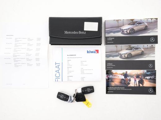 Mercedes A-Klasse 200 Business Solution AMG-Sportpack Aut. *DIGI-WIDESCREEN-COCKPIT | LEATHER-MICROFIBRE | CAMERA |... ActivLease financial lease