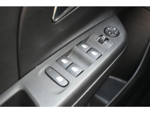 Opel Corsa 1.2 Elegance 100pk | Navigatie by App | Parkeersensoren | Climate Control | Full-LED | Cruise Con... ActivLease financial lease