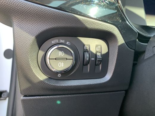Opel Corsa Opel 1.2 Elegance Airco | Cruise Control | Camera | Panoramadak | Parkeersensoren voor + achter |... ActivLease financial lease