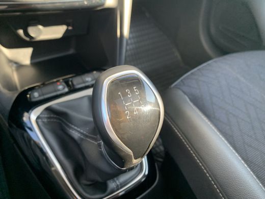 Opel Corsa Opel 1.2 Elegance Airco | Cruise Control | Camera | Panoramadak | Parkeersensoren voor + achter |... ActivLease financial lease