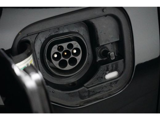 Seat Leon 1.4 e-Hybrid VZ Business | Stuurverwarming | PDC achter | Winter en zomerbanden | Apple Carplay |... ActivLease financial lease