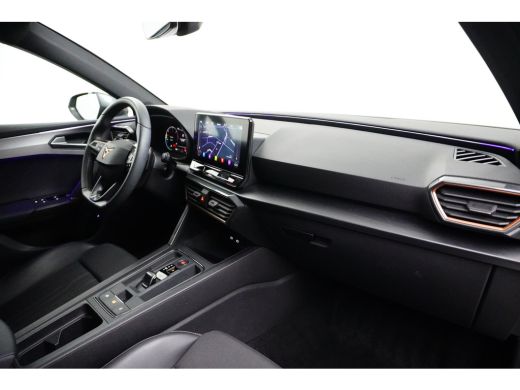 Seat Leon 1.4 e-Hybrid VZ Business | Stuurverwarming | PDC achter | Winter en zomerbanden | Apple Carplay |... ActivLease financial lease