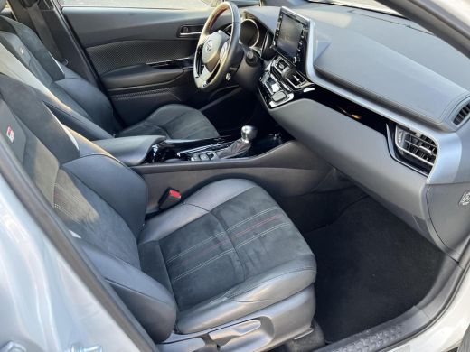 Toyota C-HR 2.0 Hybrid GR-Sport Special | Apple CarPlay/Android auto | Achteruitrijcamera | Stoel en stuurver... ActivLease financial lease
