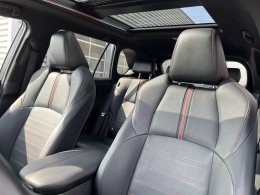 Toyota RAV4 2.5 Plug-in Hybrid AWD Bi-Tone Plus | All-in prijs | Navigatie | Camera | Airco | Panoramadak ActivLease financial lease