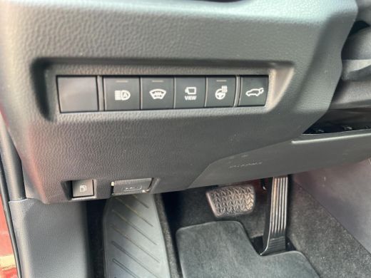 Toyota RAV4 2.5 Plug-in Hybrid AWD Bi-Tone Plus | All-in prijs | Navigatie | Camera | Airco | Panoramadak ActivLease financial lease