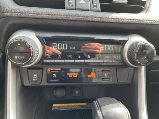 Toyota RAV4 2.5 Plug-in Hybrid AWD Bi-Tone Plus | All-in prijs | Navigatie | Camera | Airco | Panoramadak ActivLease financial lease