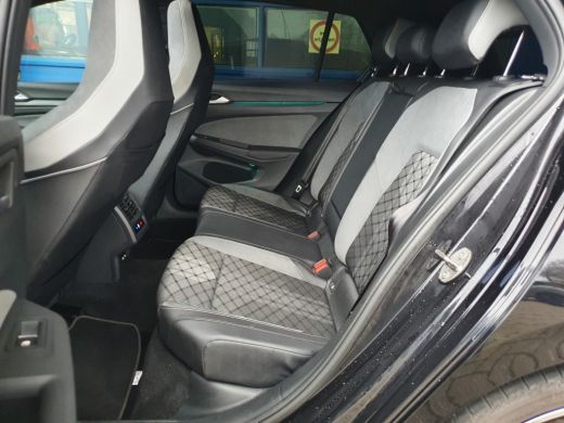 Volkswagen Golf 1.5 eTSI R-Line Business+ ActivLease financial lease