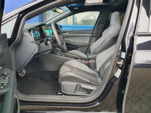 Volkswagen Golf 1.5 eTSI R-Line Business+ ActivLease financial lease