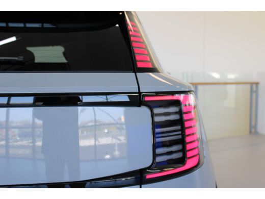 Volvo  EX30 Volvo 272PK Extended Range Ultra | Blis | Stoel&Stuur verw. | Getint Glas | Panoramadak | 360° ActivLease financial lease