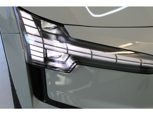 Volvo  EX30 Volvo 272PK Extended Range Ultra | Blis | Stoel&Stuur verw. | Getint Glas | Panoramadak | 360° ActivLease financial lease