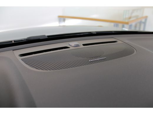 Volvo  EX40 Volvo 442PK Twin Motor Ultra Black Edition | 360° | Stoel&Stuur verw. | Panoramadak | Pixel Led |... ActivLease financial lease