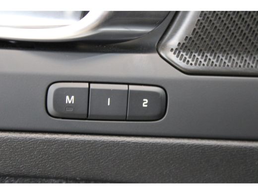 Volvo  EX40 Volvo 442PK Twin Motor Ultra Black Edition | 360° | Stoel&Stuur verw. | Panoramadak | Pixel Led |... ActivLease financial lease