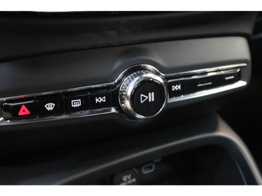 Volvo  EX40 Volvo 442PK Twin Motor Ultra Black Edition | 360° | Stoel&Stuur verw. | Panoramadak | Pixel Led |... ActivLease financial lease