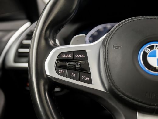 BMW X3 xDrive30e High Executive 293Pk Automaat (PANORAMADAK, M PAKKET, APPLE CARPLAY, GROOT NAVI, CAMERA... ActivLease financial lease