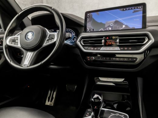BMW X3 xDrive30e High Executive 293Pk Automaat (PANORAMADAK, M PAKKET, APPLE CARPLAY, GROOT NAVI, CAMERA... ActivLease financial lease