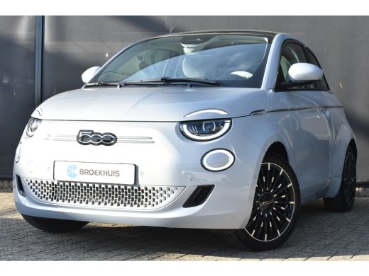 Fiat 500 Fiat La Prima 24 kWh DEMO-DEAL! | Leder | Panoramadak | Stoelverwarming | Dodehoek-Detectie | Ada... Fiat 500 Fiat La Prima 24 kWh DEMO-DEAL! | Leder | Panoramadak | Stoelverwarming | Dodehoek-Detectie | Ada...