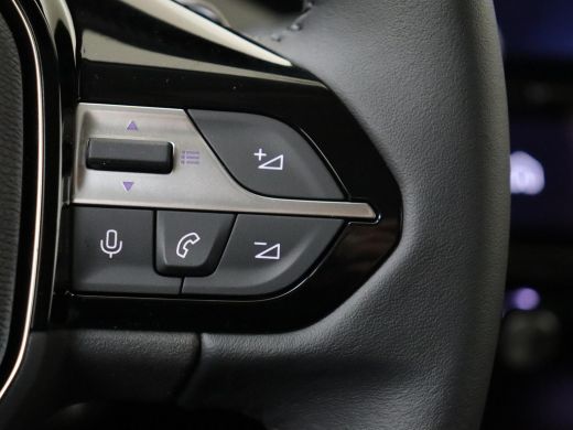 Peugeot 308 Peugeot Allure | 17" lichtmetalen velgen 'HALONG' | Achteruitrijcamera 180° (Visiopark 1) | Auton... ActivLease financial lease
