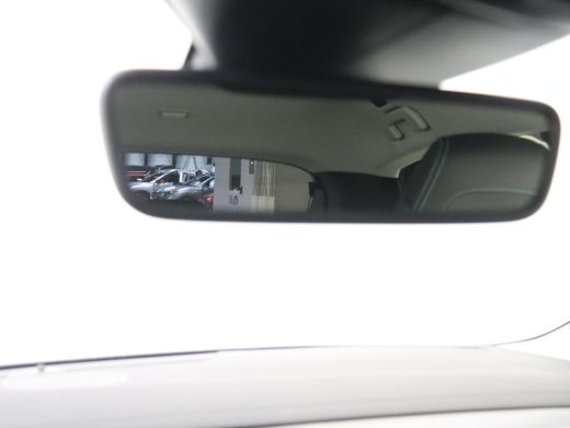 Peugeot 308 Peugeot Allure | 17" lichtmetalen velgen 'HALONG' | Achteruitrijcamera 180° (Visiopark 1) | Auton... ActivLease financial lease