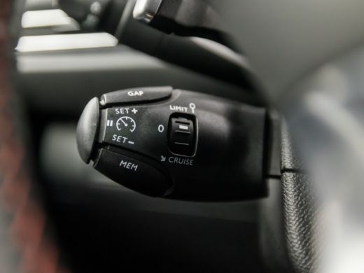 Peugeot 308 SW 1.2 PureTech GT-line Automaat (PANORAMADAK, APPLE CARPLAY, GROOT NAVI, 360 CAMERA, ADAPTIVE CR... ActivLease financial lease