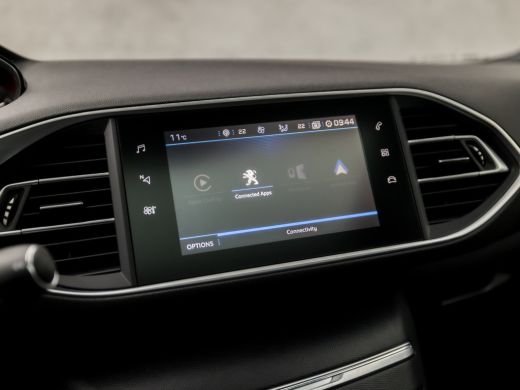 Peugeot 308 SW 1.2 PureTech GT-line Automaat (PANORAMADAK, APPLE CARPLAY, GROOT NAVI, 360 CAMERA, ADAPTIVE CR... ActivLease financial lease
