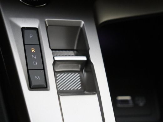 Peugeot 408 Peugeot Allure | Climate control met links/rechts gescheiden regeling en high efficiëncy koolstof... ActivLease financial lease