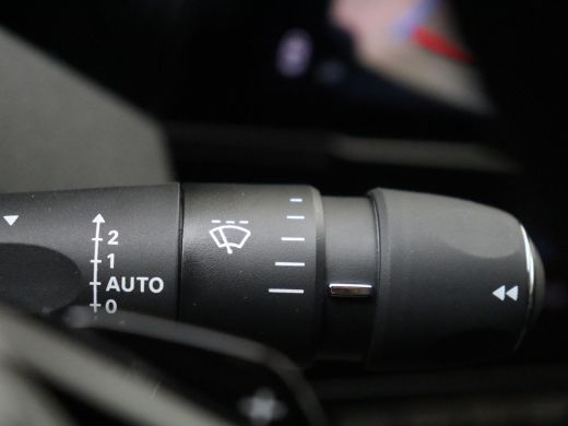 Peugeot 408 Peugeot Allure | Climate control met links/rechts gescheiden regeling en high efficiëncy koolstof... ActivLease financial lease