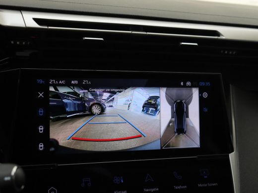 Peugeot 408 Peugeot Allure | Climate control met links/rechts gescheiden regeling en high efficiëncy koolstof... ActivLease financial lease