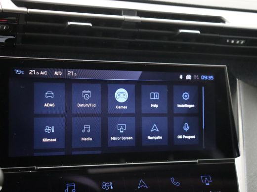 Peugeot 408 Peugeot Allure | Climate control met links/rechts gescheiden regeling en high efficiëncy koolstof... ActivLease financial lease