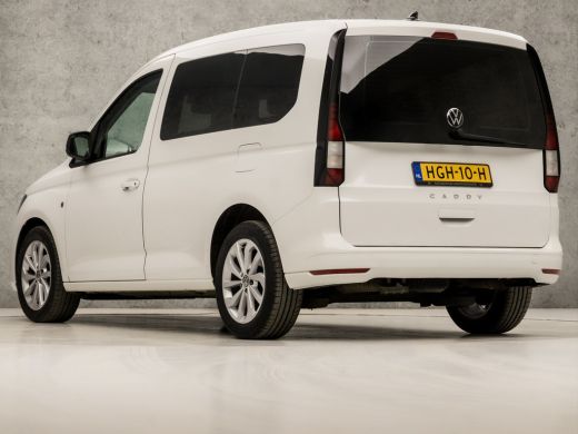 Volkswagen Caddy 2.0 TDI Sportline (5 PERSOONS, SCHERM, CRUISE, BLUETOOTH, SPORTSTOELEN, LM VELGEN, GETINT GLAS, N... ActivLease financial lease