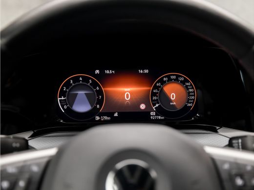 Volkswagen Golf 1.0 TSI Sportline (APPLE CARPLAY, GROOT NAVI, STOELVERWARMING, SFEERVERLICHTING, ADAPTIVE CRUISE,... ActivLease financial lease