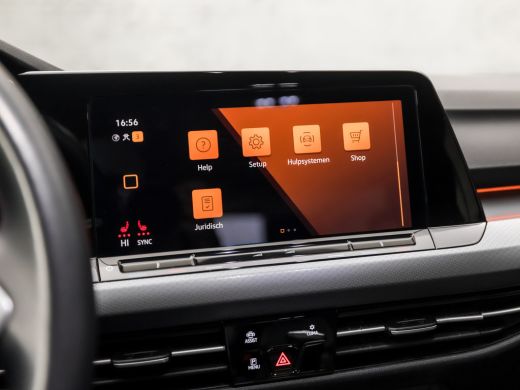 Volkswagen Golf 1.0 TSI Sportline (APPLE CARPLAY, GROOT NAVI, STOELVERWARMING, SFEERVERLICHTING, ADAPTIVE CRUISE,... ActivLease financial lease