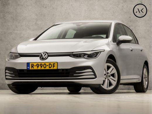 Volkswagen Golf 1.5 eTSI Sport 150Pk Automaat (4 CILINDER, APPLE CARPLAY, GROOT NAVI, XENON, STUUR/STOELVERWARMIN...