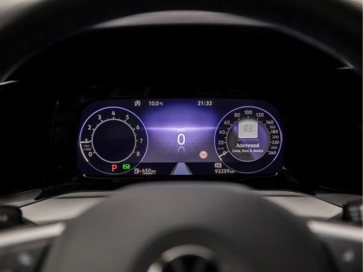 Volkswagen Golf 1.5 eTSI Sport 150Pk Automaat (4 CILINDER, APPLE CARPLAY, GROOT NAVI, XENON, STUUR/STOELVERWARMIN... ActivLease financial lease