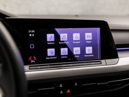 Volkswagen Golf 1.5 eTSI Sport 150Pk Automaat (4 CILINDER, APPLE CARPLAY, GROOT NAVI, XENON, STUUR/STOELVERWARMIN... ActivLease financial lease