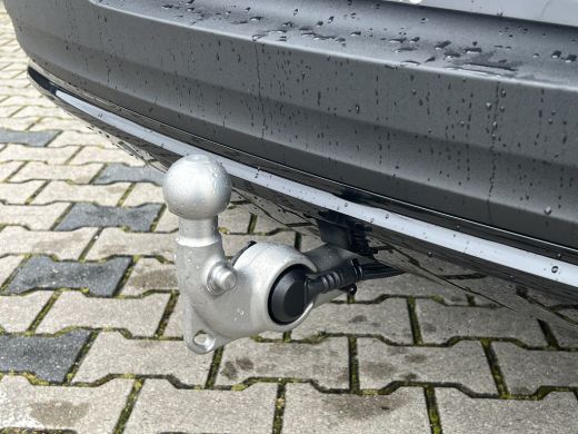 Volvo  C40 Volvo Single Motor Extended Range Ultimate 82 kWh | Afwijkende dakkleur | Audio installatie premi... ActivLease financial lease