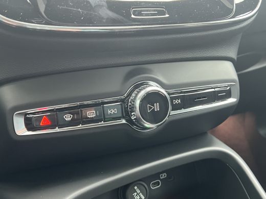 Volvo  C40 Volvo Single Motor Extended Range Ultimate 82 kWh | Afwijkende dakkleur | Audio installatie premi... ActivLease financial lease