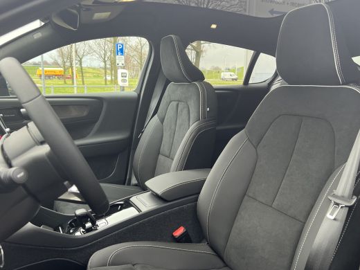 Volvo  C40 Volvo Single Motor Extended Range Ultimate 82 kWh | Afwijkende dakkleur | Audio installatie premi... ActivLease financial lease